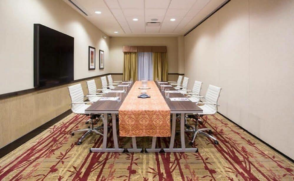 Holiday Inn Express & Suites Denver South - Castle Rock By Ihg Екстериор снимка